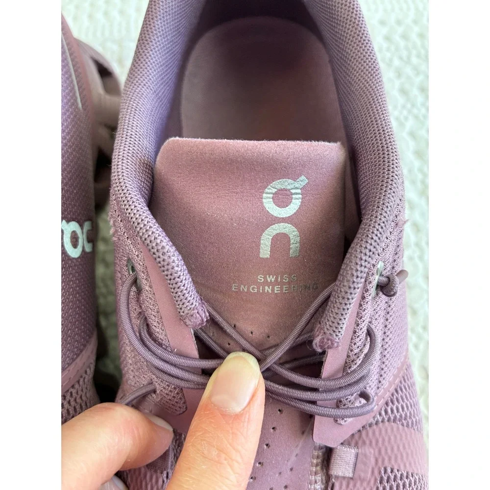 On Running Women's Cloud 5 Sneakers Fig/Quartz US 10 EU 42 Walking Active - Picture 16 of 16